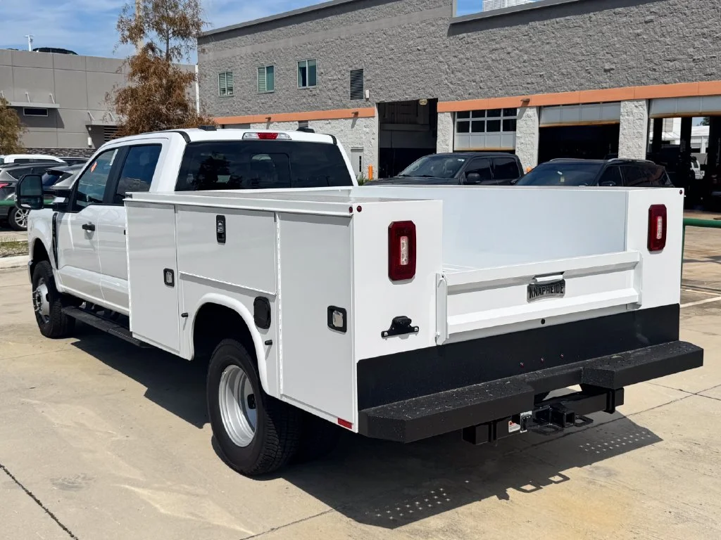New 2027 White Ford XL image 3