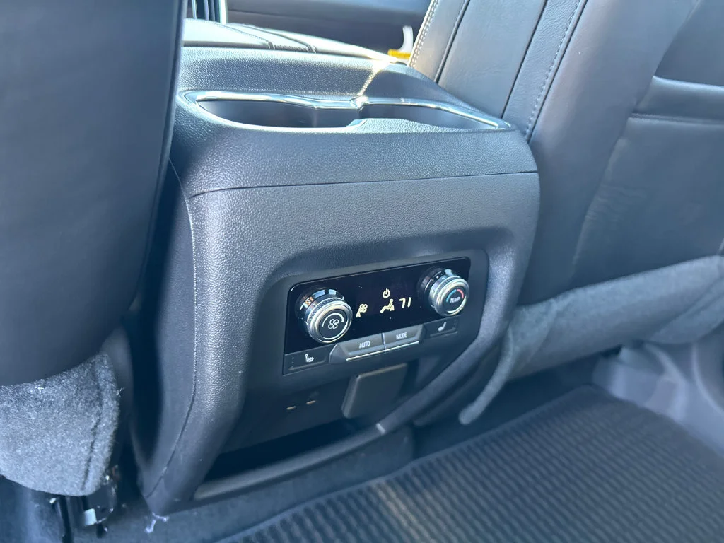 2027 GMC Acadia Denali Ultimate - Photo 31