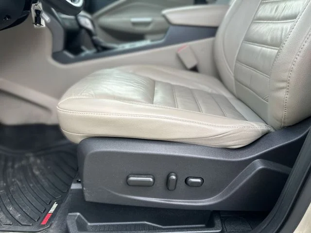 Used 2018 Gold Ford SEL image 13