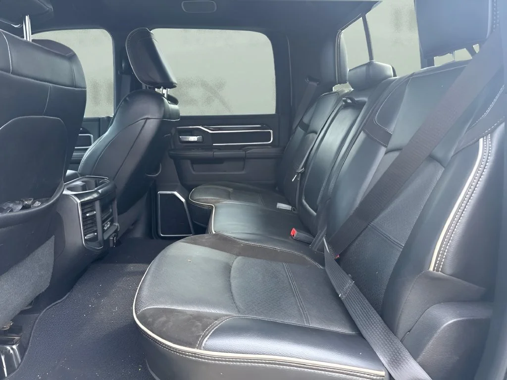 Used 2022  Ram Laramie image 9