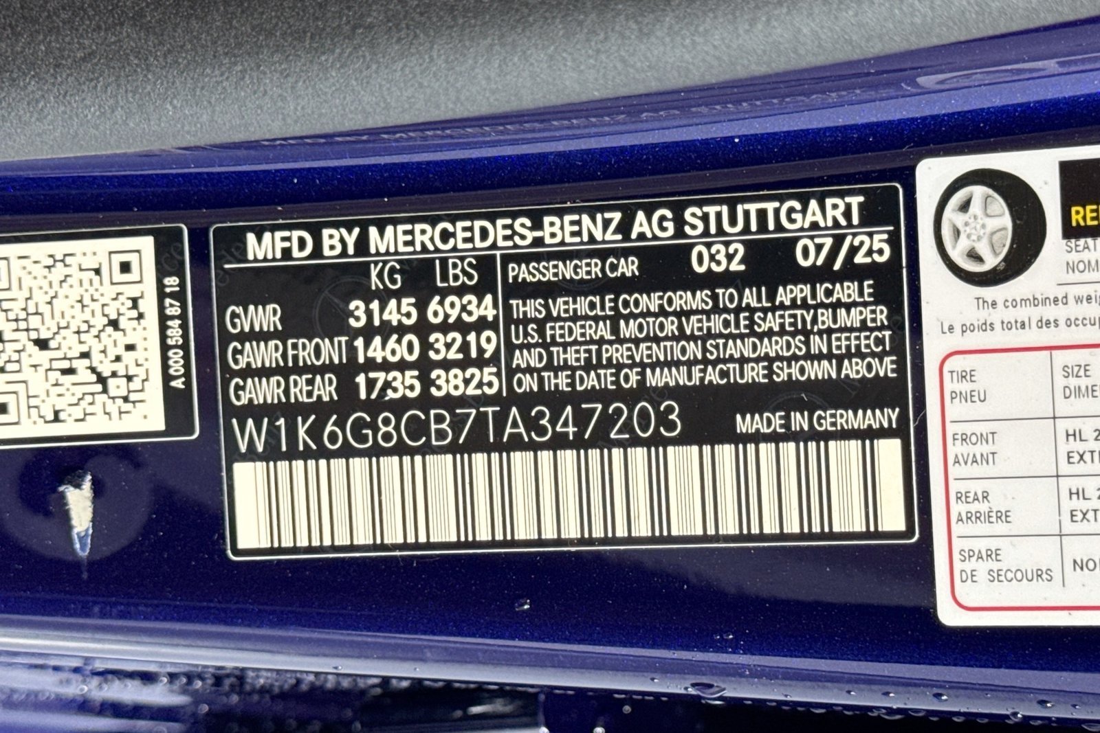 New 2026 MANUFAKTUR Signature Mystic Blue Metallic Mercedes-Benz AMG® S 63 E image 29