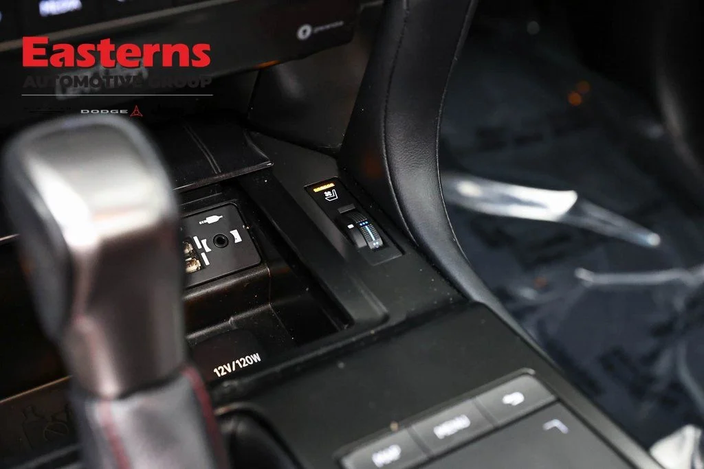 Used 2022 Black Lexus 460 image 23