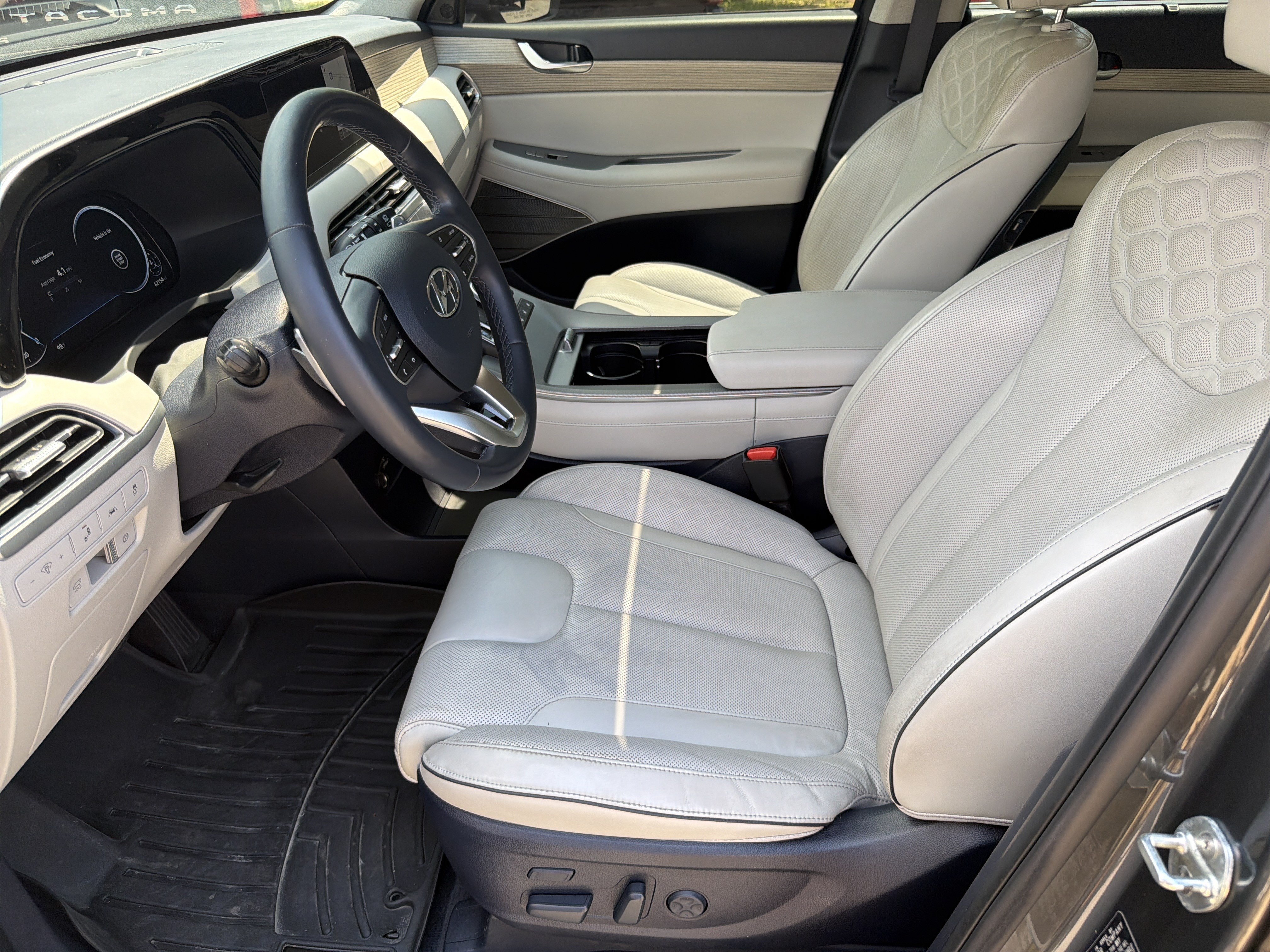 Used 2021 Steel Graphite Hyundai Limited image 18