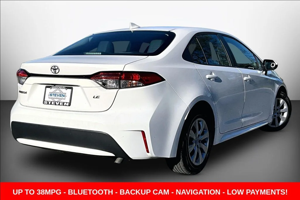 Used 2020 White Toyota LE image 6