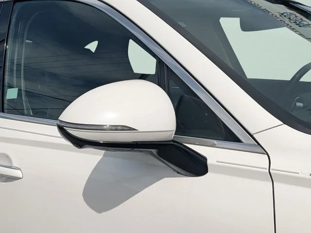 Used 2024 White Genesis Advanced image 30