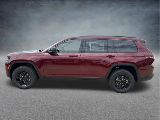 New 2026 Velvet Red Pearl-Coat Exterior Paint Jeep Altitude image 4