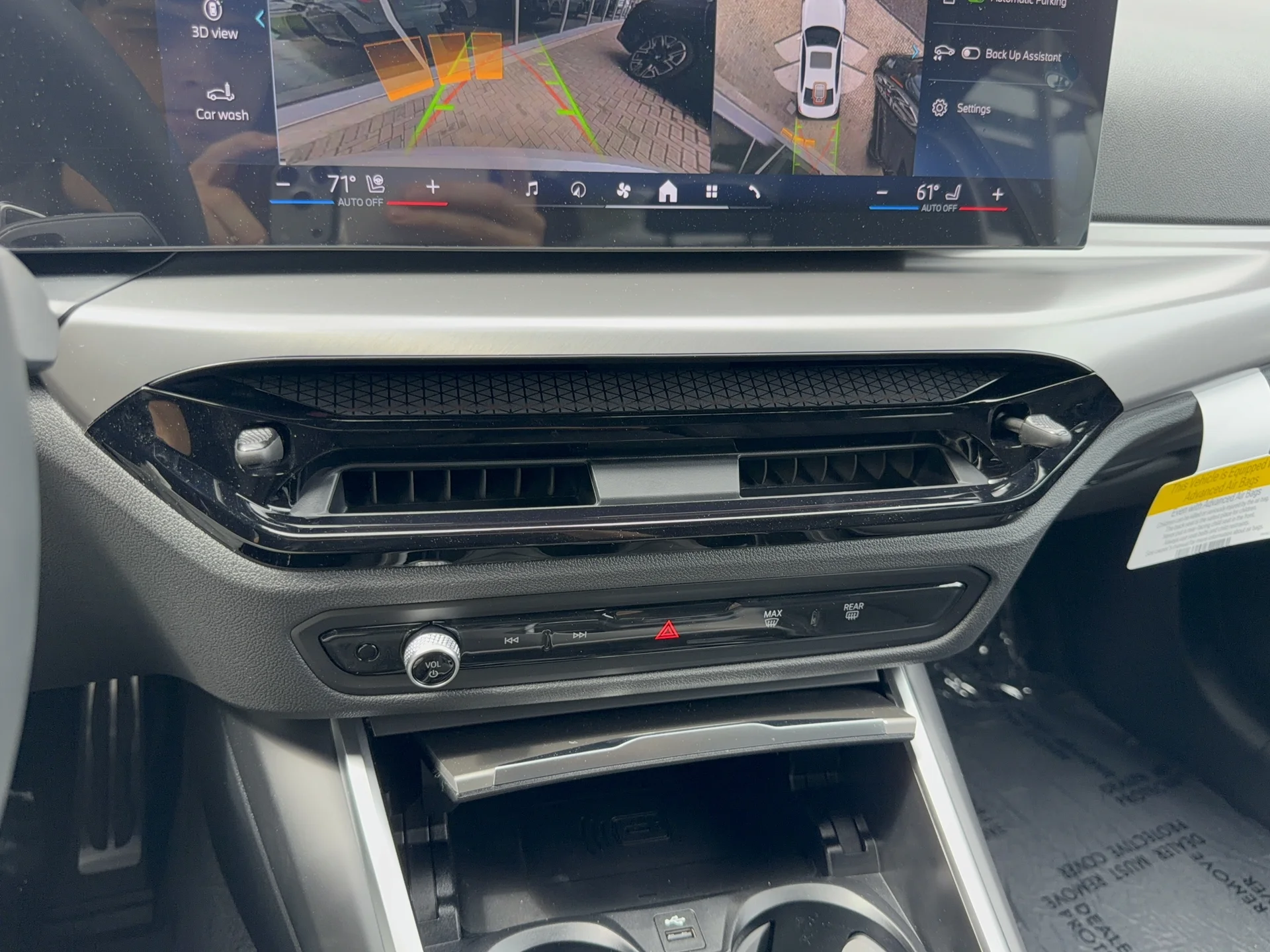 New 2026 Mineral White Metallic BMW xDrive image 17