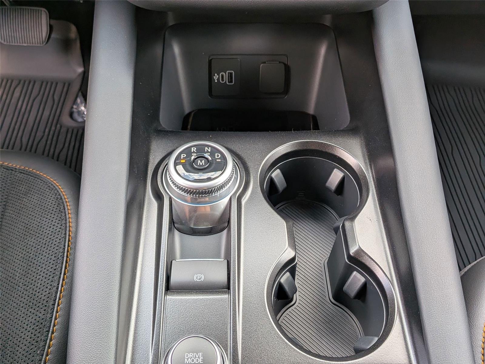 New 2026 Star White Metallic Tri-Coat Ford Tremor® image 24