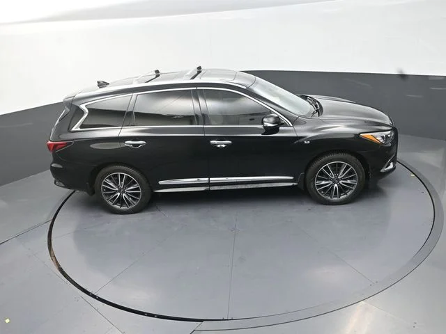 Used 2019 Black INFINITI LUXE image 19