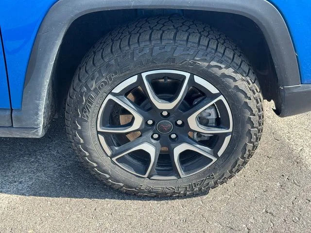 Certified Used 2025 Blue Jeep Trailhawk image 9