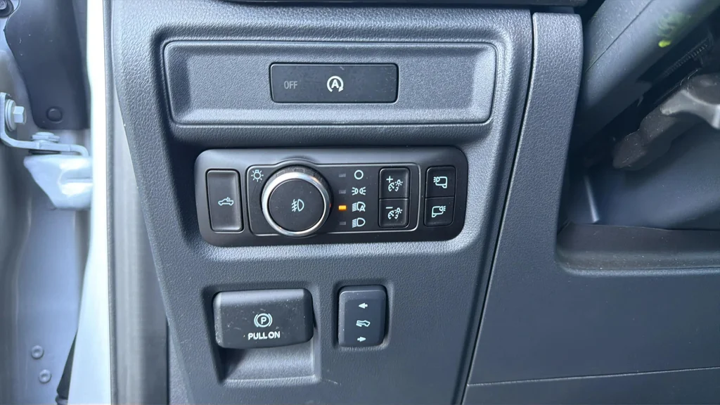 Used 2025 White Ford Tremor image 15