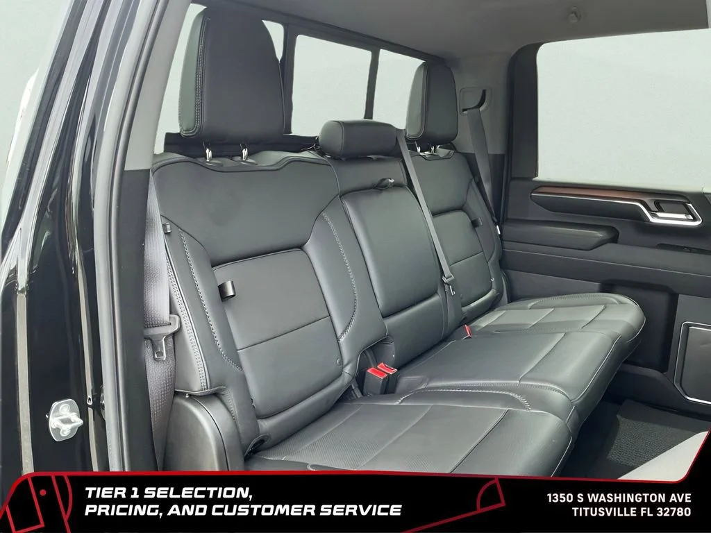 Used 2024 Onyx Black GMC Denali image 23