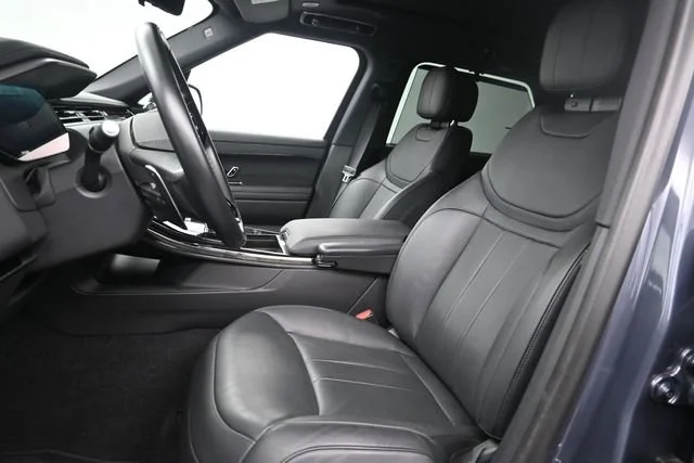 Used 2024 Varesine Blue Metallic [blue] Land Rover Dynamic SE image 10