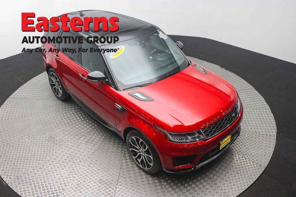 Used 2022 Red Land Rover HSE Silver Edition image 3