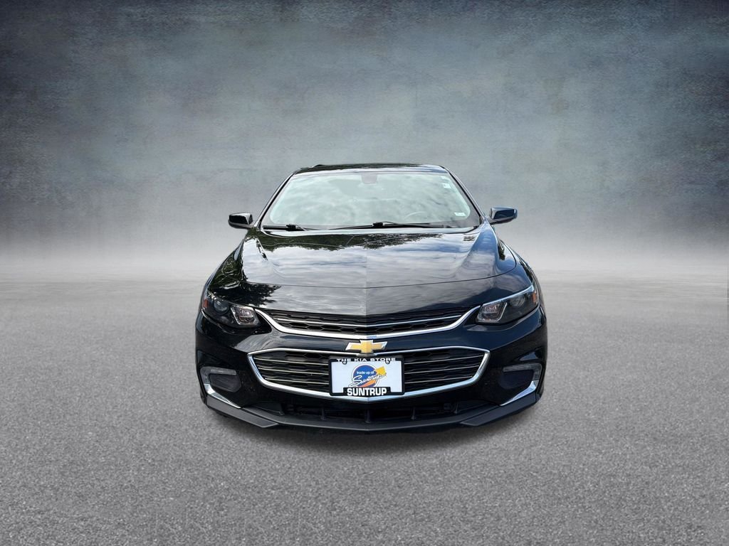 Used 2018 Black Chevrolet LT image 9