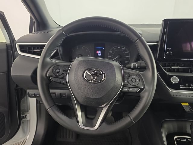 Used 2024 Pearl Toyota SE image 13