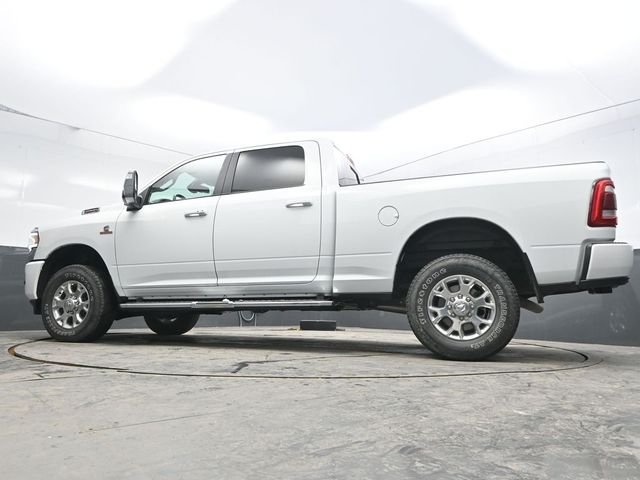 Used 2024 White Ram Laramie image 40