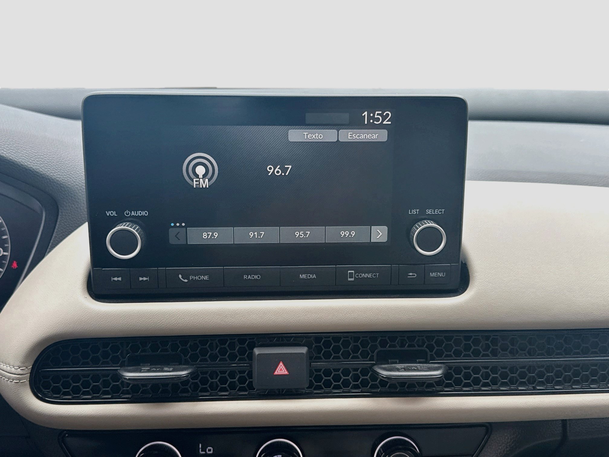 Used 2025 Urban Gray Pearl Honda LX image 10