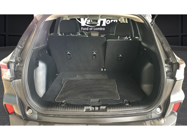 Used 2020 Magnetic Metallic Ford SE image 25