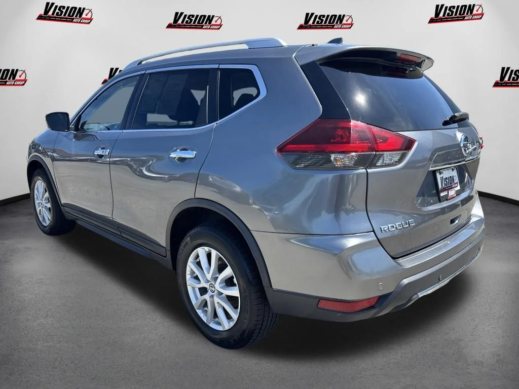 Used 2019 Gray Nissan SV image 8