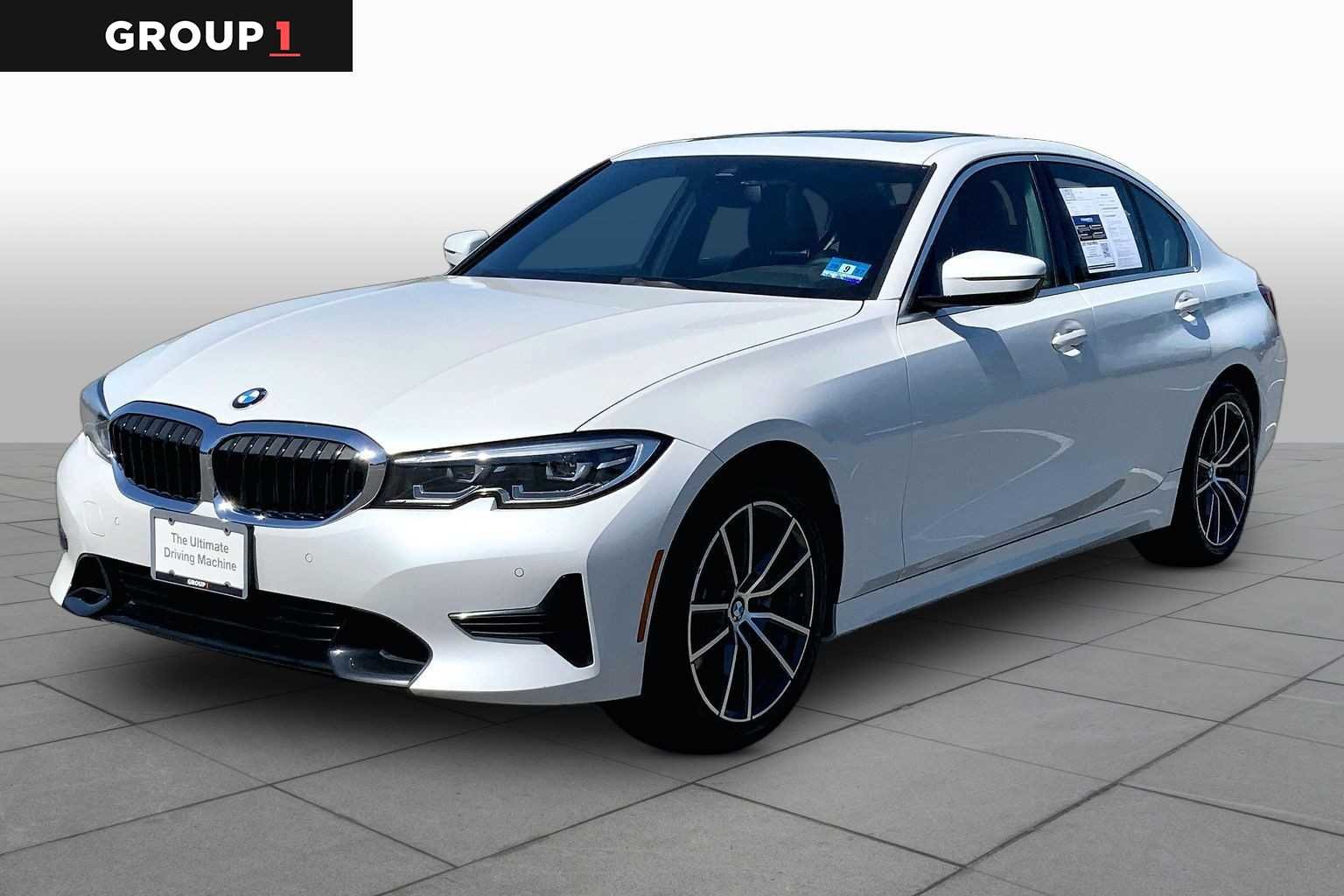 2020 BMW 3 Series 330i xDrive Sedan's photo