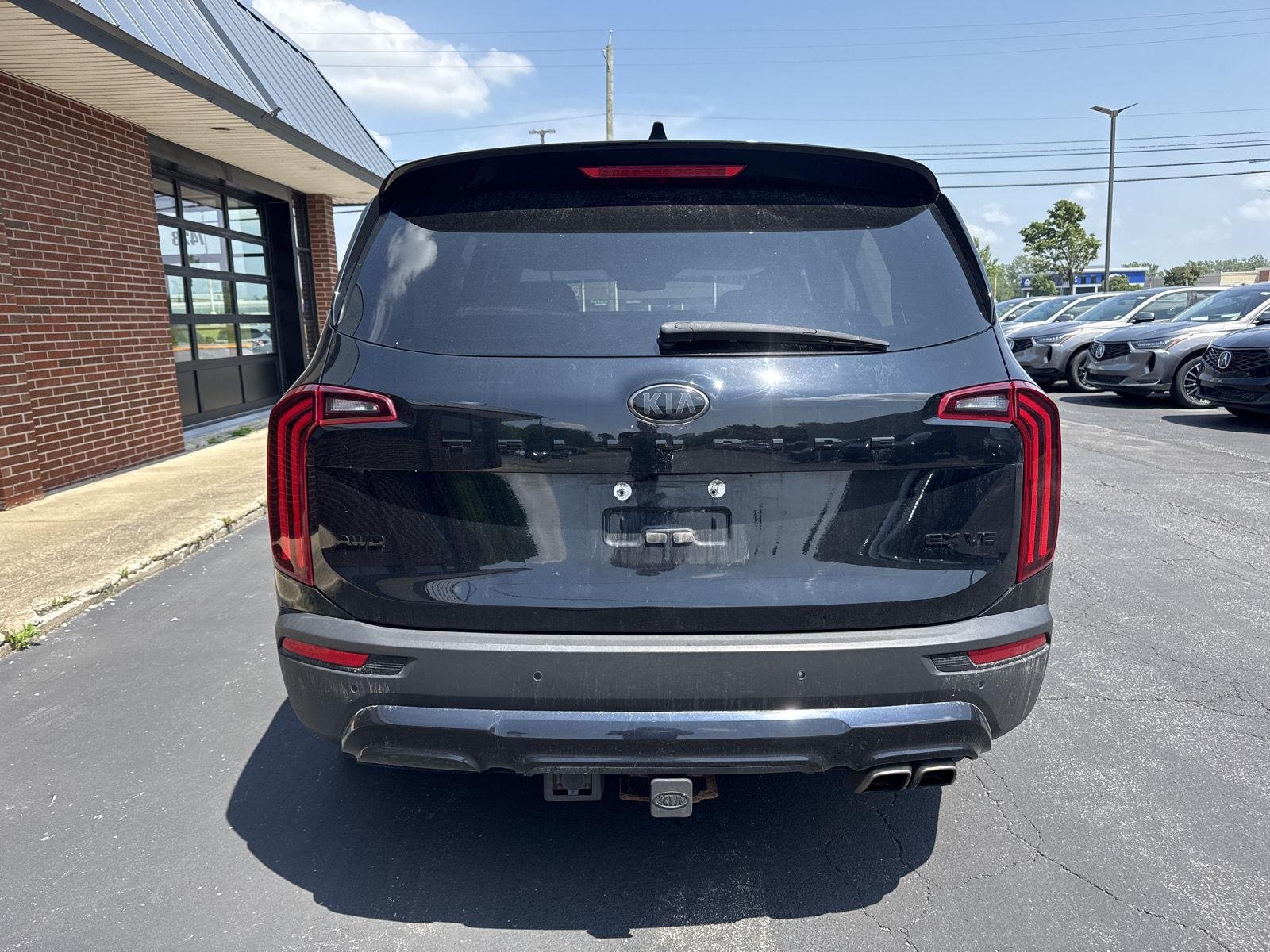 Used 2021 Ebony Black Kia EX image 5