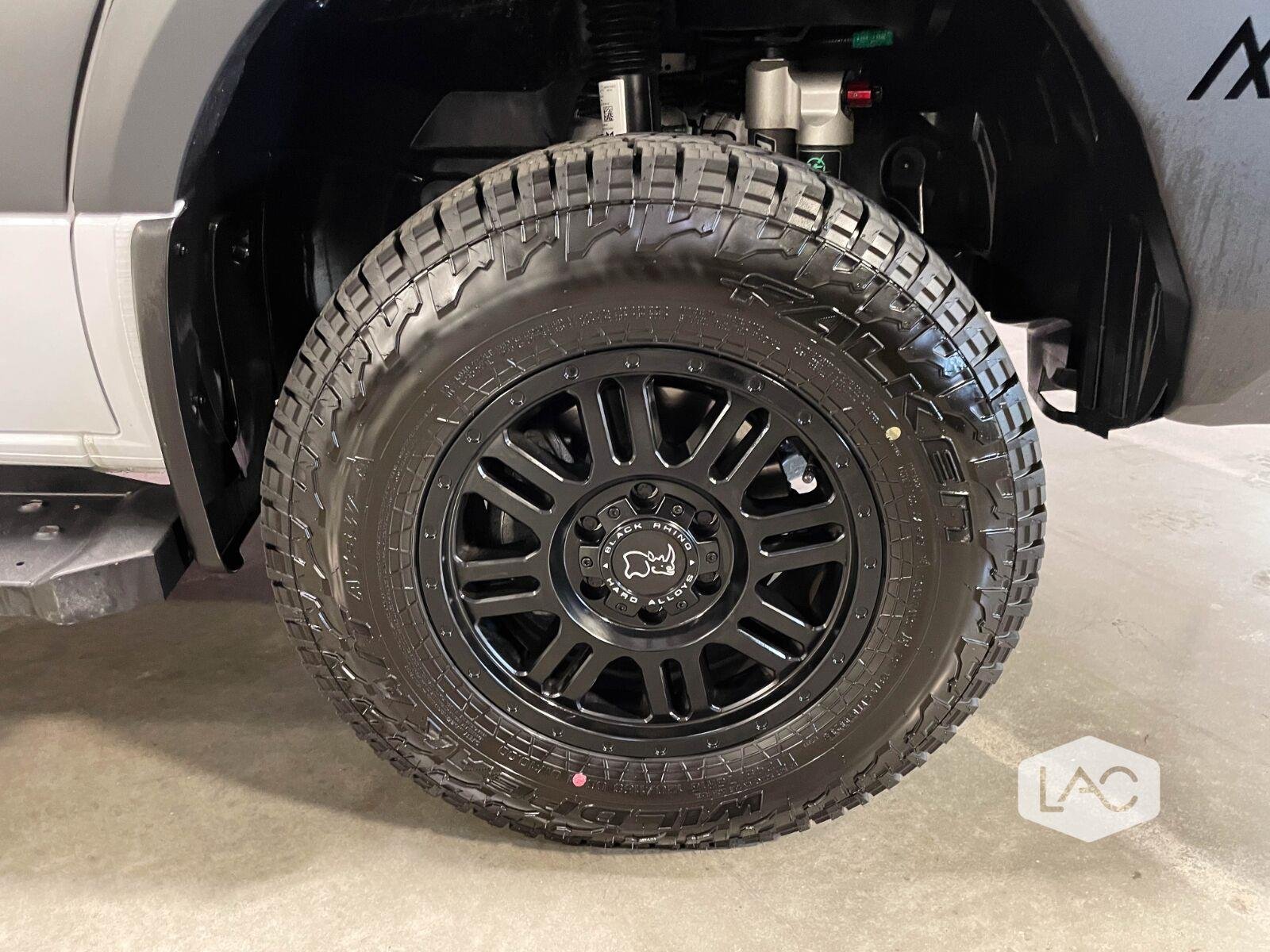 Used 2024 MATTE BLACK WRAP/ARTIC WHITE 27NORTH AWD | FALCON Shocks| Lithionics Batteries image 20