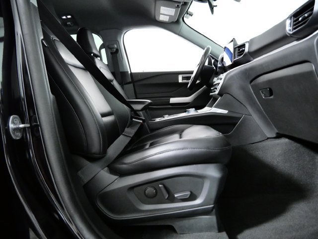 Used 2023 Black Ford XLT image 11