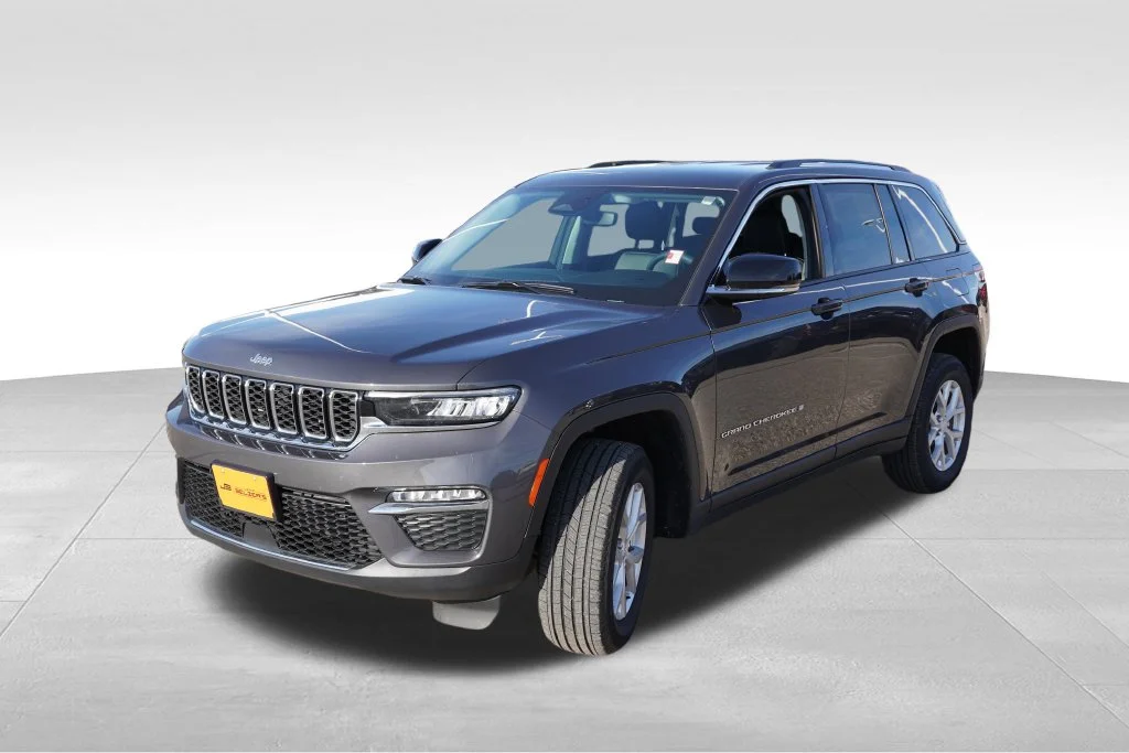 Certified Used 2023 Gray Jeep Limited image 11