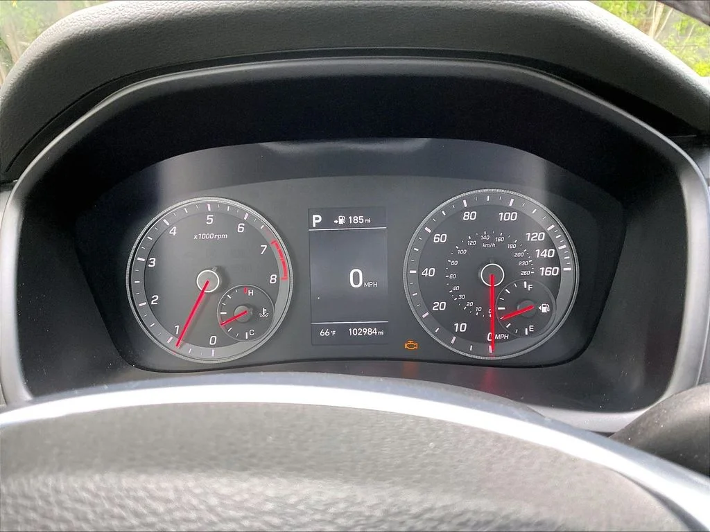 Used 2018 Electric Blue Hyundai Sport image 25