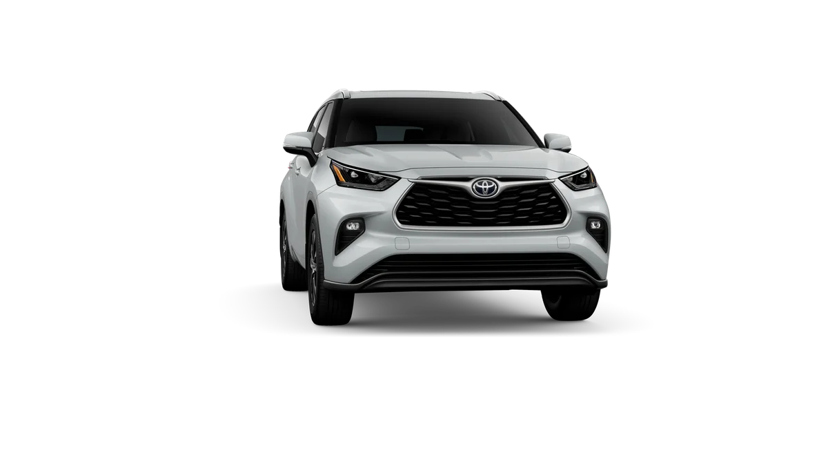 New 2026 Wind Chill Pearl Toyota XLE image 16
