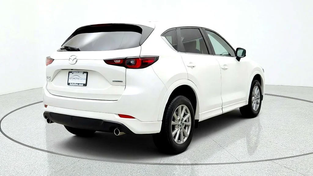Used 2024 Rhodium White Metallic Mazda 2.5 S Select Package AWD image 5