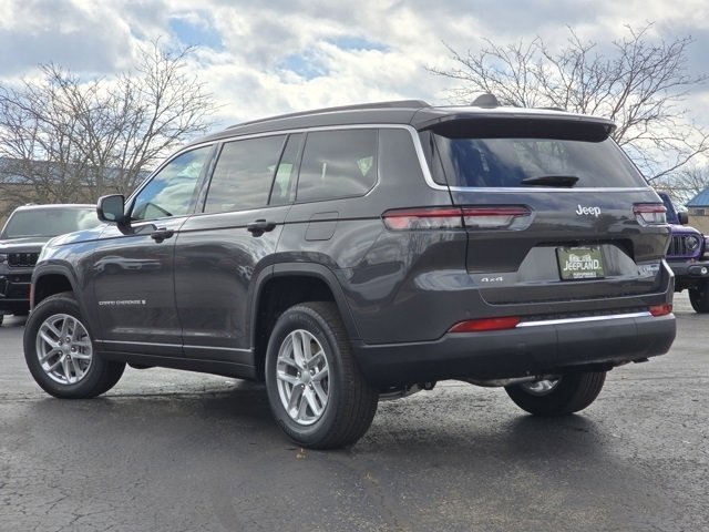 New 2026 Baltic Gray Metallic Clear-Coat Exterior Paint Jeep Laredo image 29