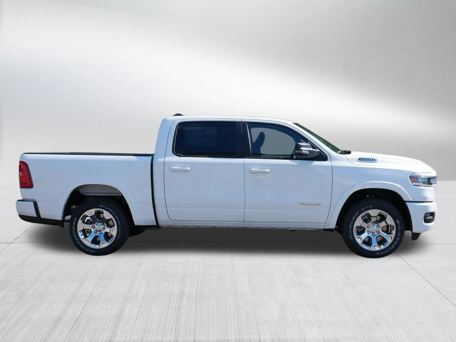 New 2026 Bright White Clear-Coat Exterior Paint RAM Big Horn image 8