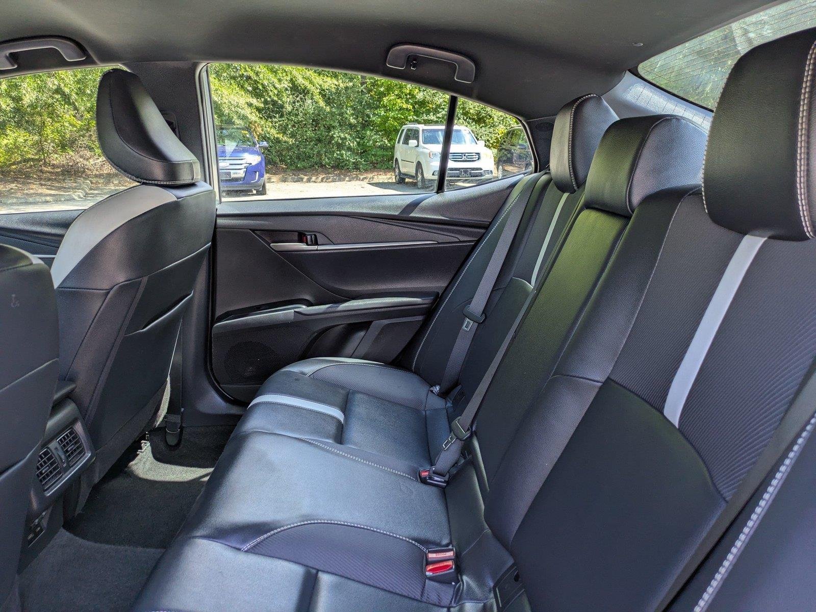 Used 2025  Toyota SE image 13