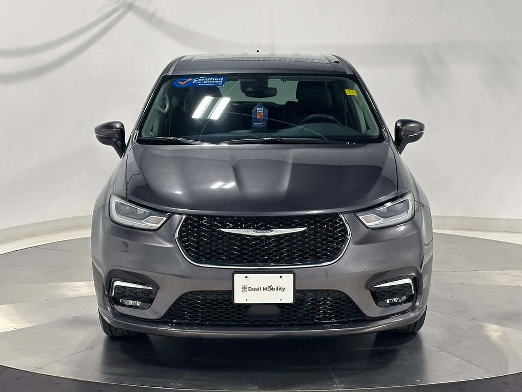 Used 2023 Gray Chrysler Touring L image 3