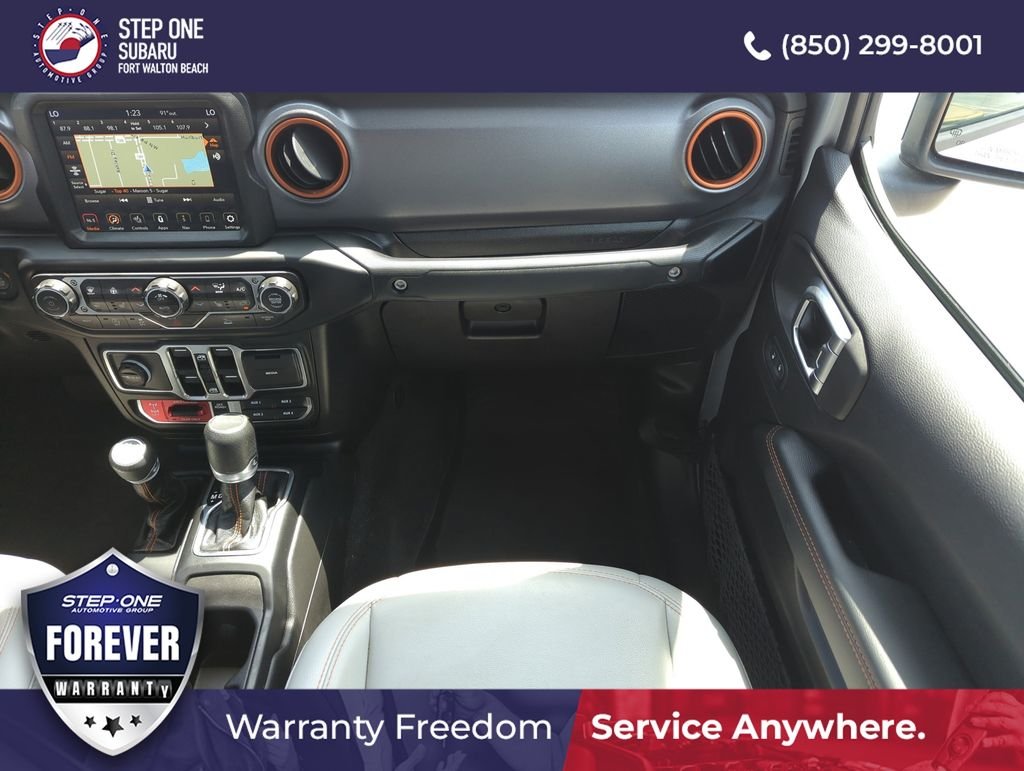 Used 2023 Silver Jeep Mojave image 16