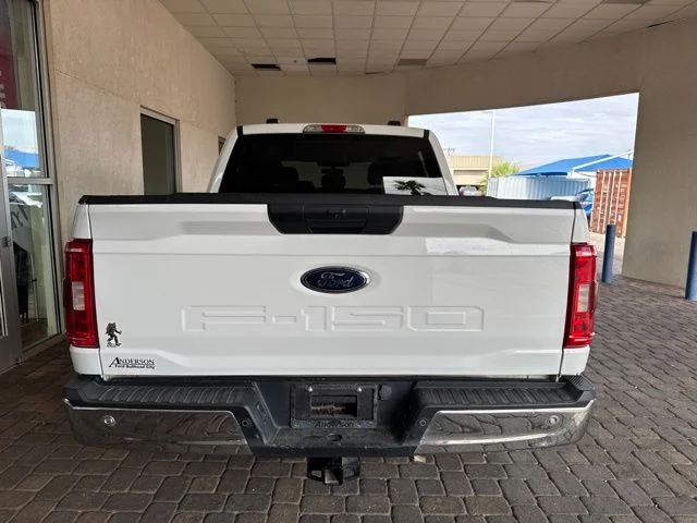Certified Used 2021 Oxford White Ford XLT image 3
