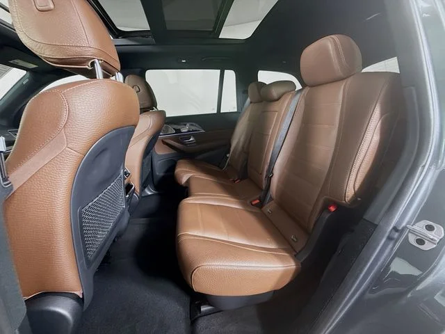Used 2024  Mercedes-Benz GLS 450 image 24