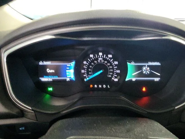 Used 2020 Oxford White Ford SE image 13