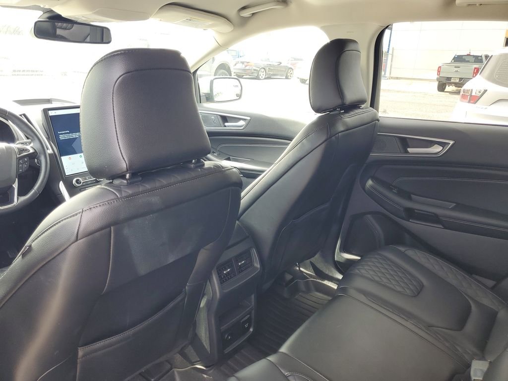 2024 Ford Edge Titanium - Photo 29