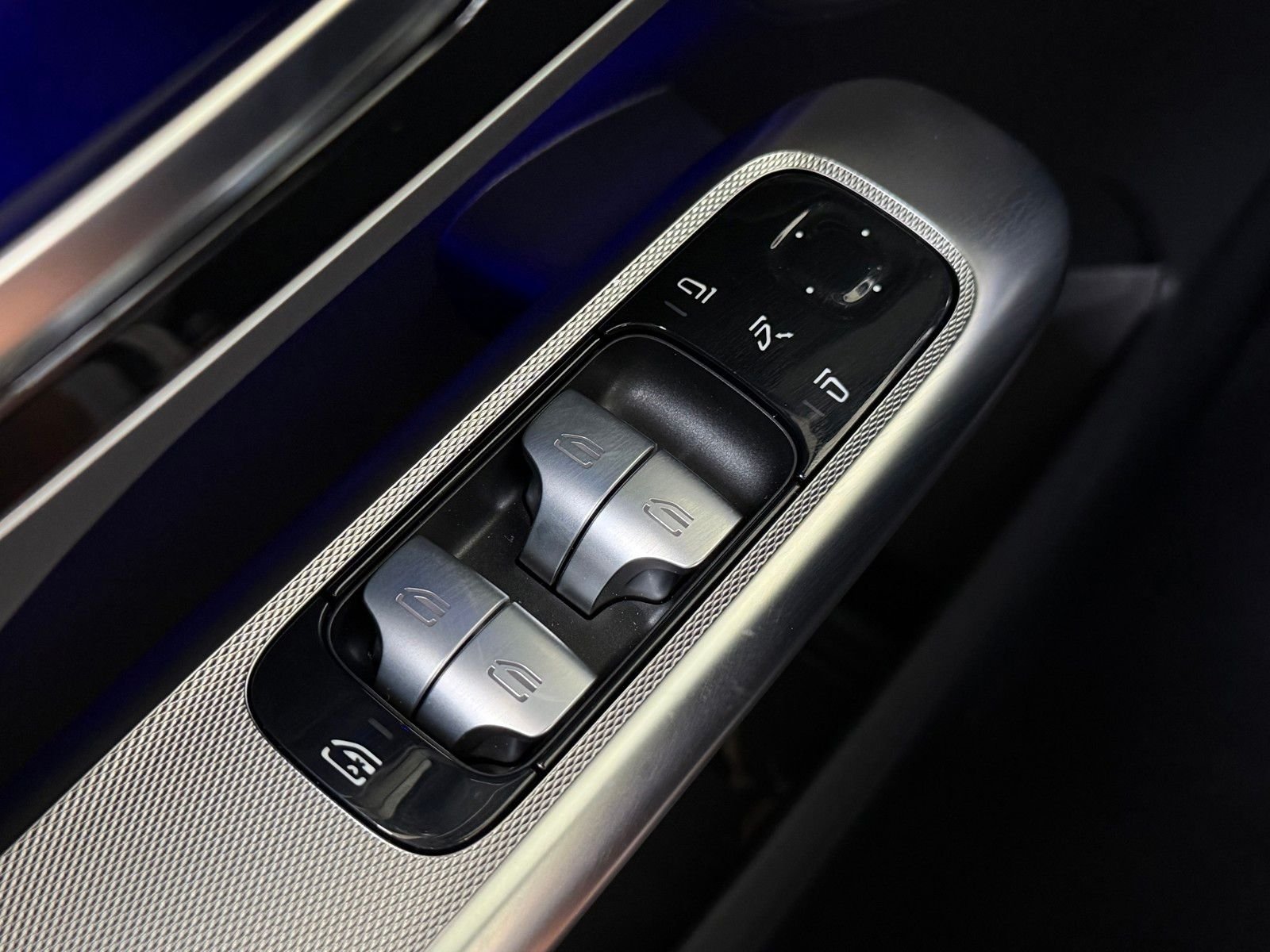 New 2026 MANUFAKTUR Alpine Grey Mercedes-Benz AMG® GLC 43 4MATIC® Coupe image 23