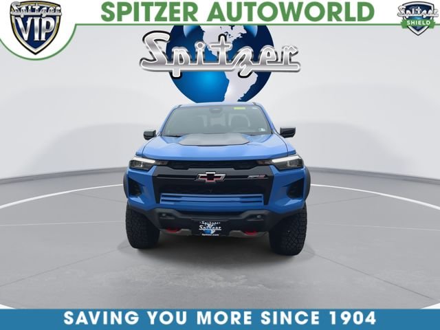 Used 2025 Blue Chevrolet ZR2 image 3