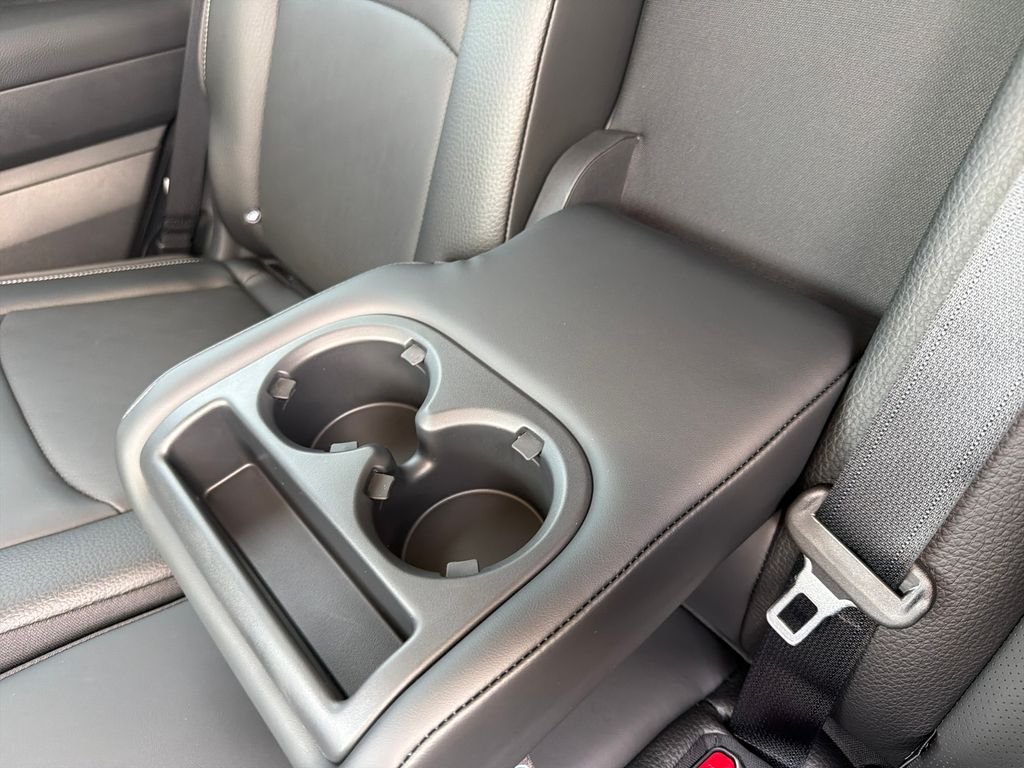 New 2026 Nissan Pathfinder SL 4D Sport Utility