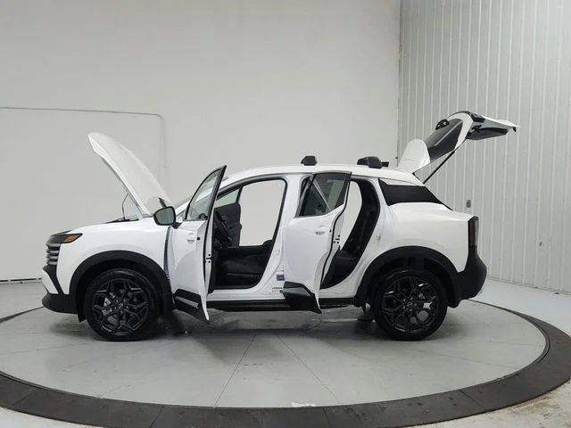 New 2026 White Nissan SR image 12