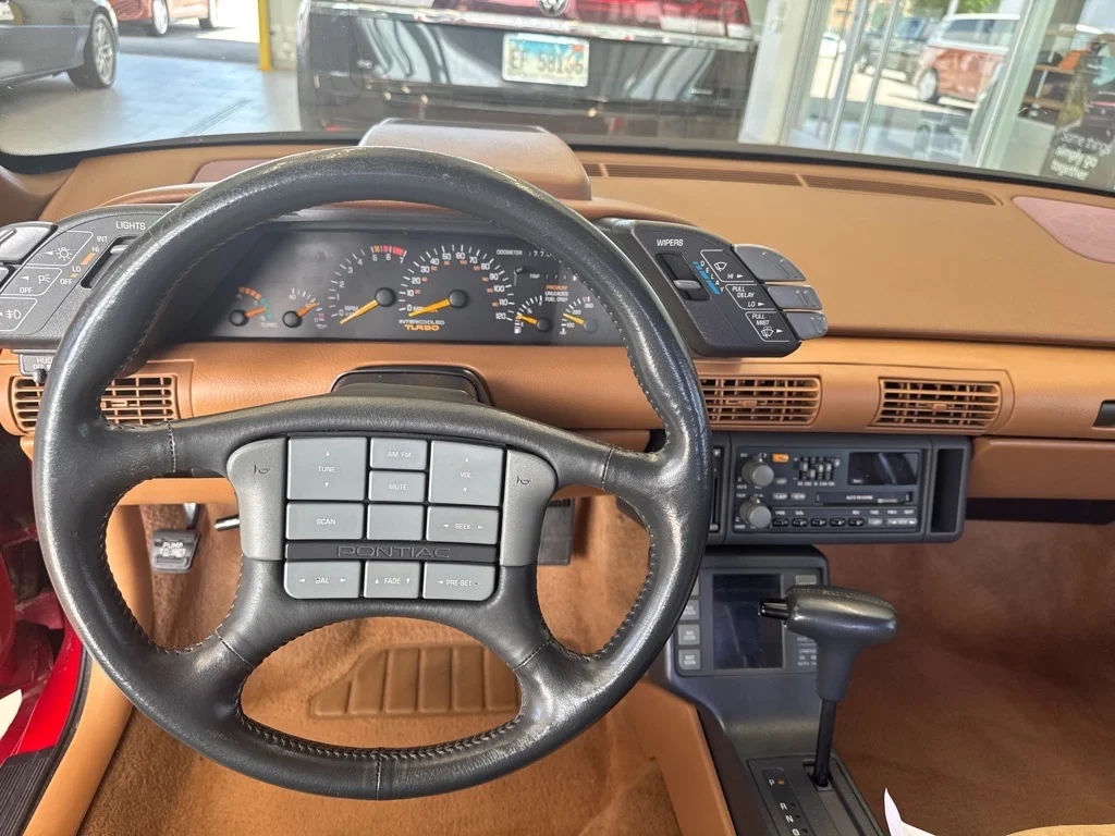1990 Pontiac Grand Prix - Photo 23