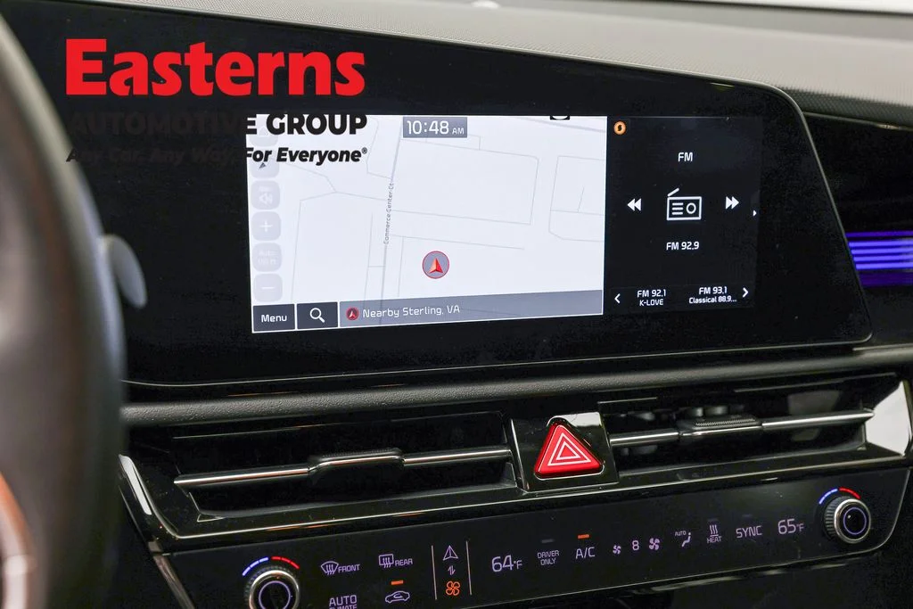 Used 2023 Red Kia Wind image 19
