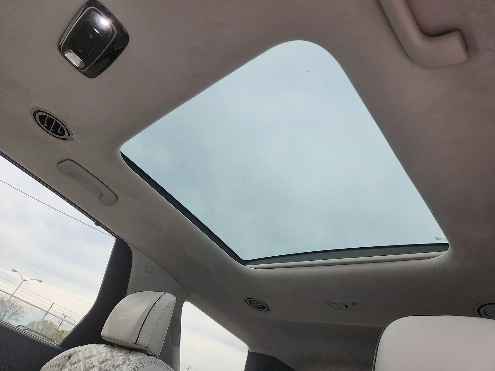 Used 2022 Gray Hyundai Calligraphy image 11
