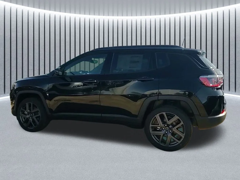 New 2026 Black Jeep Latitude image 14