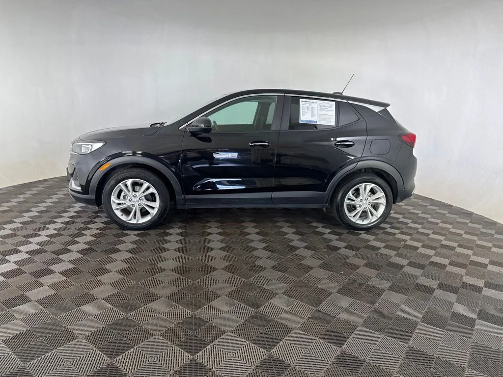Used 2023 Black Buick Preferred image 9